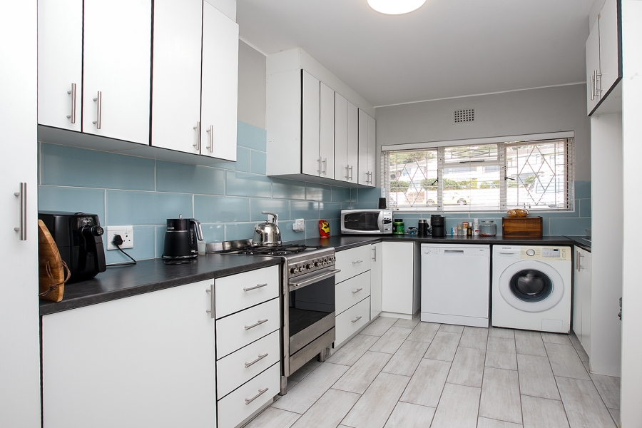 2 Bedroom Property for Sale in Fish Hoek Western Cape